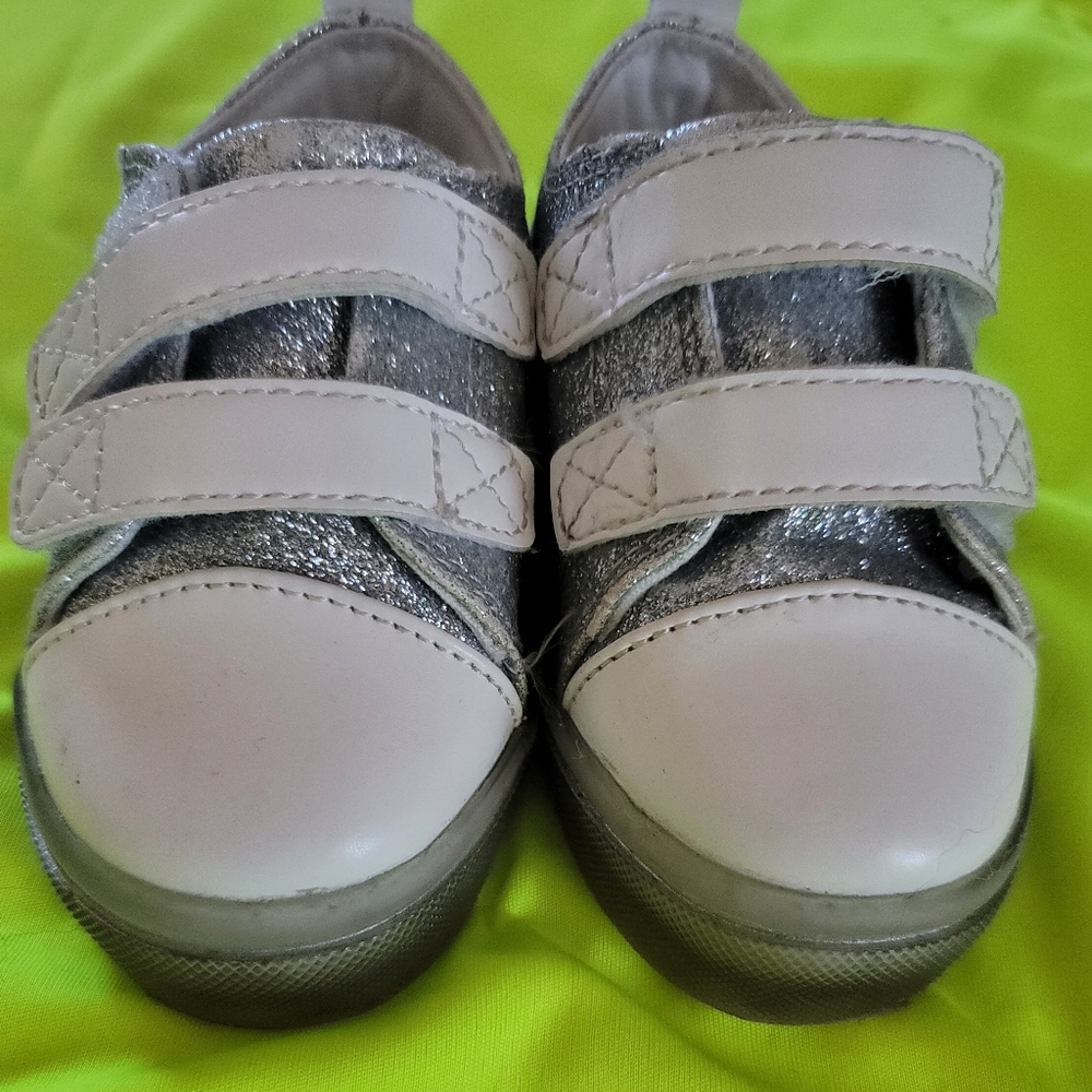 Toddler light up shoes